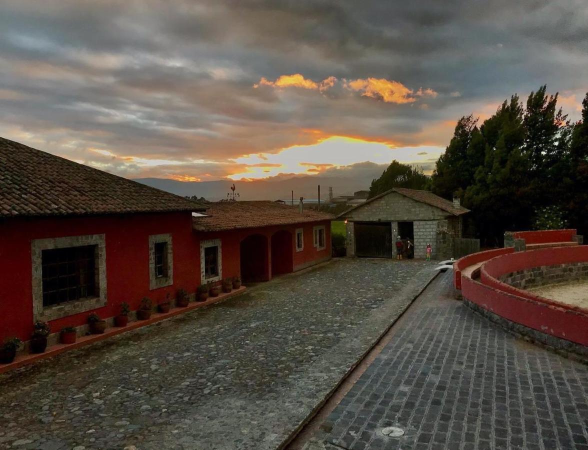 Hacienda Hato Verde Mulaló Exteriör bild